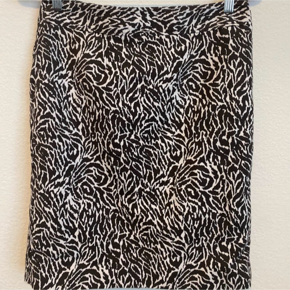 Ann Taylor Loft Brown & White Zebra Print Pencil Skirt 6